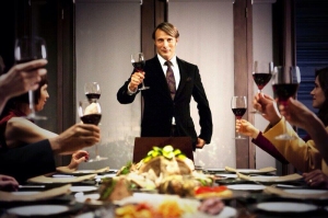Hannibal_dinner table